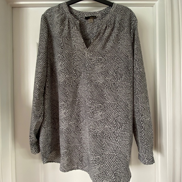 Renuar v neck light weight womens top-L- - Picture 5 of 7